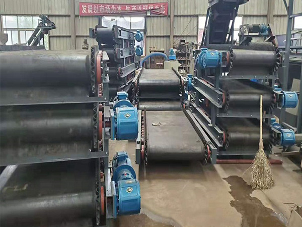 岳阳矿石定量喂料机